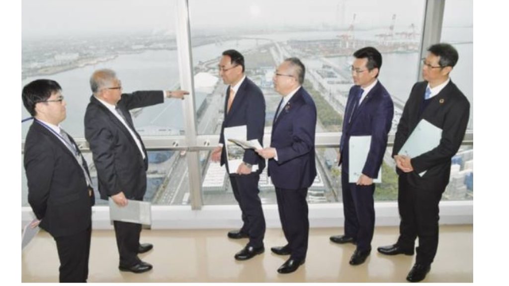 物流機能強化を後押し　三重・四日市港を視察／中川（康）、西園氏　