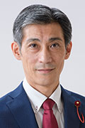 井上　智仁
