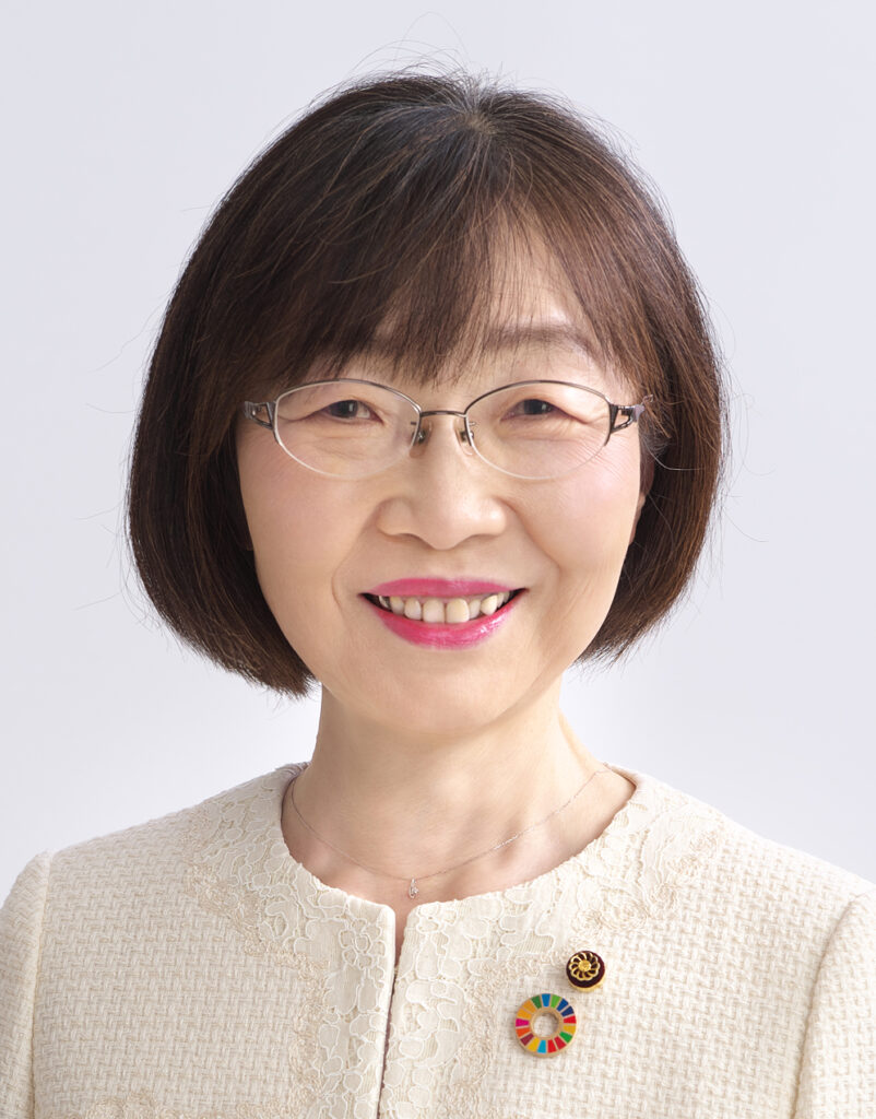 井出　晴美